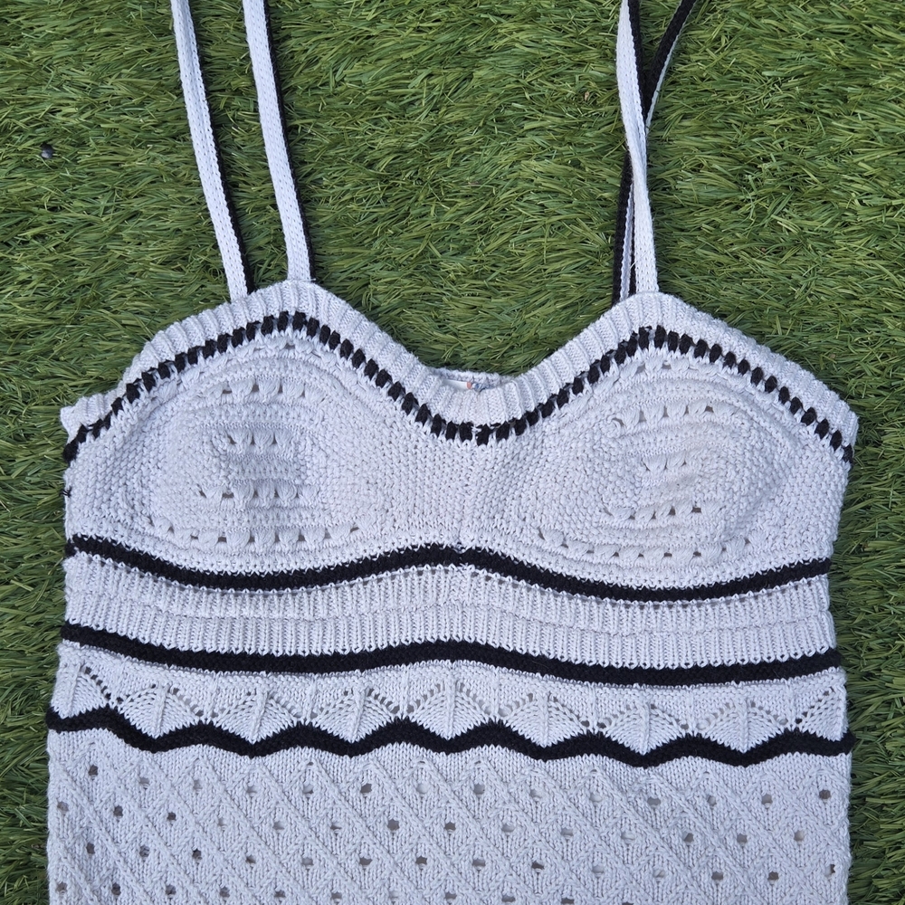 Pink Republic Black and White Knit Crop Top